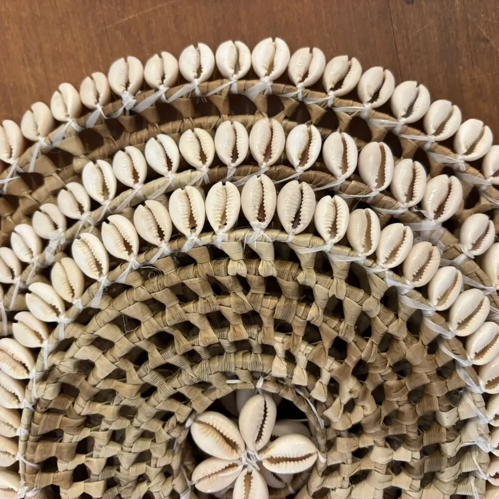 None set woven